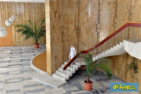 koncha-zaspa-hall-10.jpg
