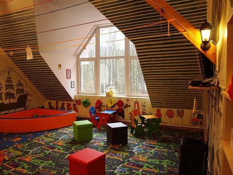 sunny-winter-camp-01.jpg