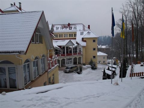 sunny-camp-winter-04.jpg